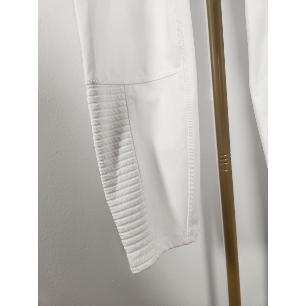 Fabletics White High Waisted Motion365+ Moto Leggings Size XXL 1X - Picture 3 of 9